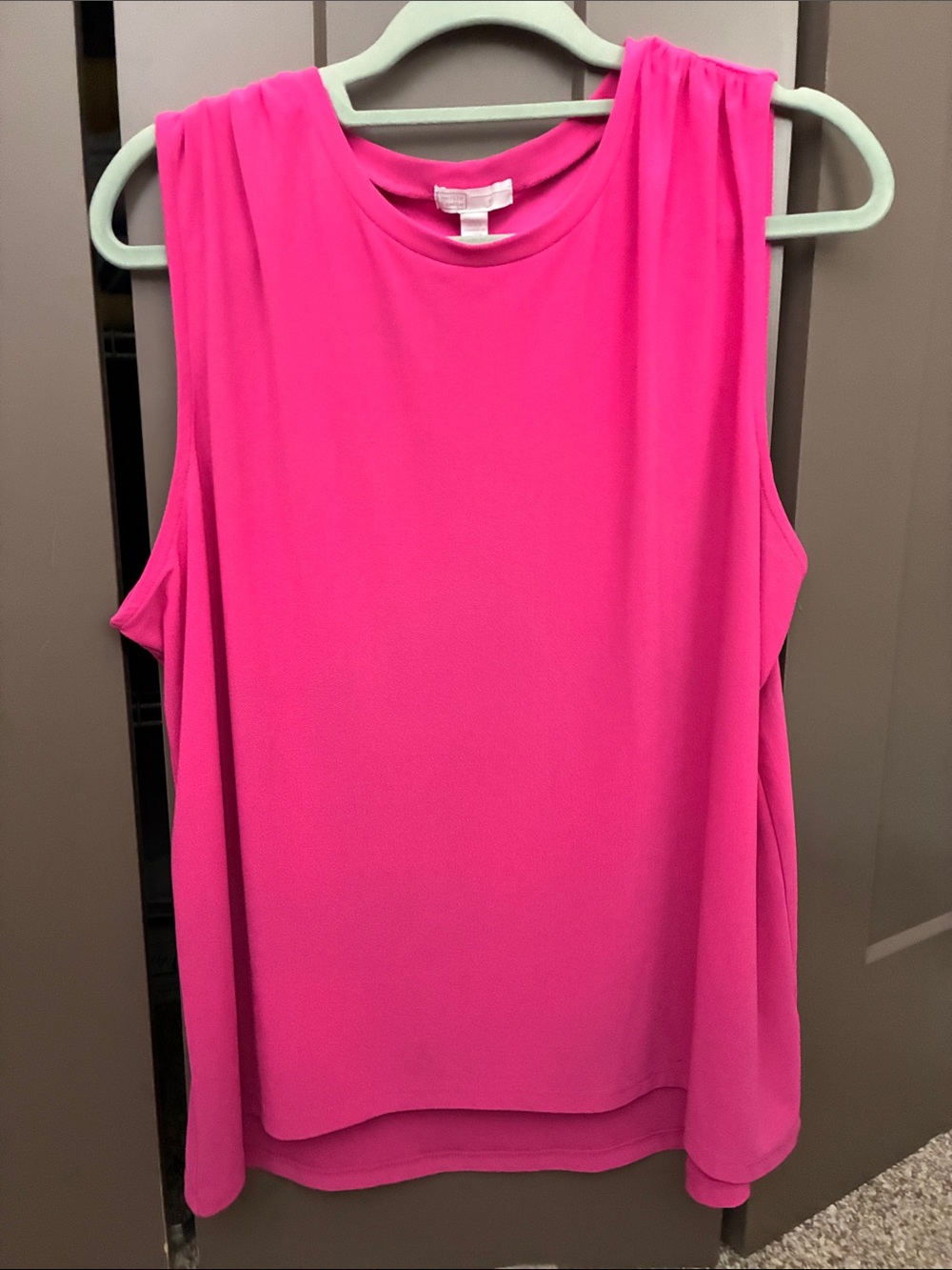 14th & Union Fuchsia Sleeveless Tank Top